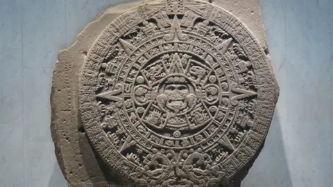 卡萊爾對邁克布朗被解僱表示震驚，教練團體齊聲力挺